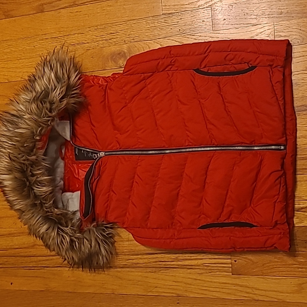 Gap Size Small (Tall) Red Vest